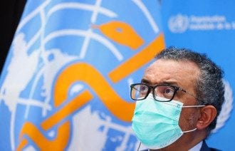 В ВОЗ развеяли мифы о штамме Омикрон и призвали быть начеку
В ВОЗ развеяли мифы о штамме Омикрон и призвали быть начеку