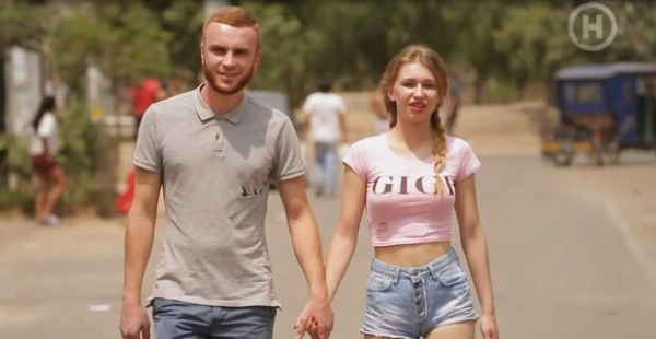 Участники реалити-шоу сделали это в бассейне, тухлая рыбка добавила страстей: невероятное зрелище