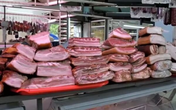Любимый продукт украинцев подорожал почти на треть: сколько придется выложить за килограмм сала