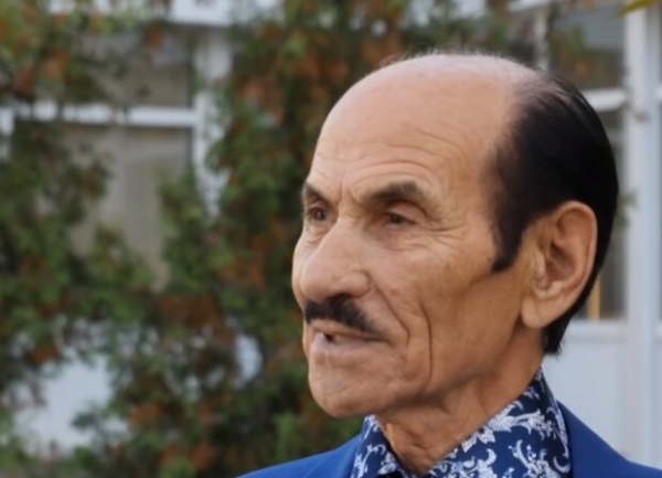 90-летний Чапкис женился на женщине, младше его на полстолетия: "У меня появился стимул" 90-летний Чапкис женился на женщине, младше его на полстолетия: "У меня появился стимул"