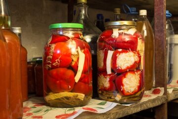 Капуста вместо мяса: совсем новый рецепт фаршированного перца в банках Капуста вместо мяса: совсем новый рецепт фаршированного перца в банках