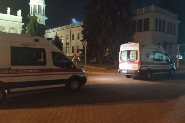 Кернеса увезли на лечение за границу - СМИ
                                                                                