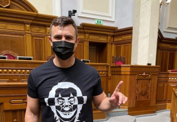 Тищенко не удалось объяснить, что делал в "Велюре" нардеп Яценко - "Я не могу контролировать"