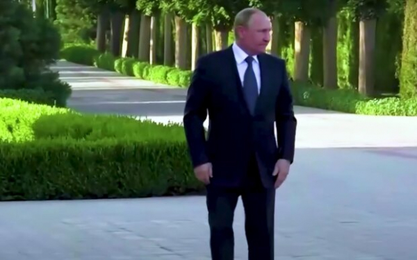 "Двойники" путина могут сыграть против него плохую шутку: "оригинал" ликвидируют, а "послушного" диктатора оставят "Двойники" путина могут сыграть против него плохую шутку: "оригинал" ликвидируют, а "послушного" диктатора оставят