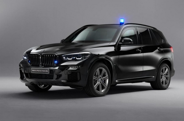 
BMW против Калашникова, кто победит: видео
 