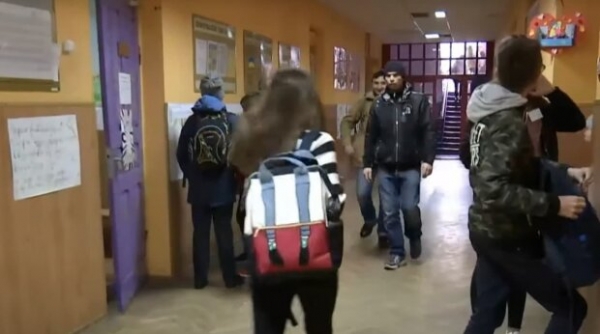Зеленский вернул выплаты школьникам, глава МОН Шкарлет не сдержался: "Таким способ мы..."