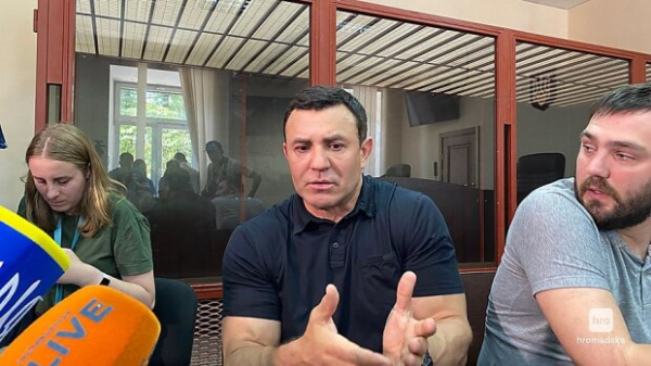 Политолог раскрыл подноготную Тищенко: приворотное зелье, выходки любовниц и супружеские измены Политолог раскрыл подноготную Тищенко: приворотное зелье, выходки любовниц и супружеские измены