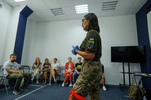 Фонд Вадима Столара готовит третью грантовую программу на 1 млн грн и изучает ключевые потребности военных