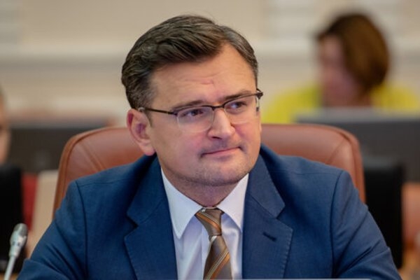 
Украина не будет отправлять заробитчан за границу: Кулеба озвучил окончательную позицию
 