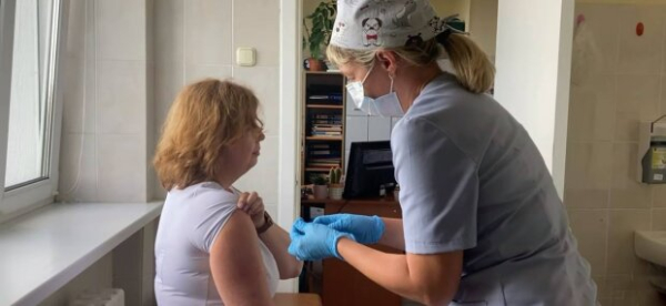 И от гриппа, и от столбняка: какие вакцины запрещено колоть в один день И от гриппа, и от столбняка: какие вакцины запрещено колоть в один день