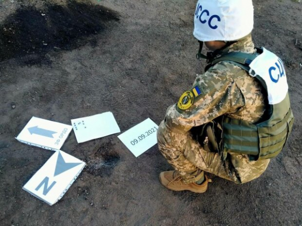 Борщ в окопах и 120-мм мины под ногами: украинские герои показали свои фронтовые будни Борщ в окопах и 120-мм мины под ногами: украинские герои показали свои фронтовые будни