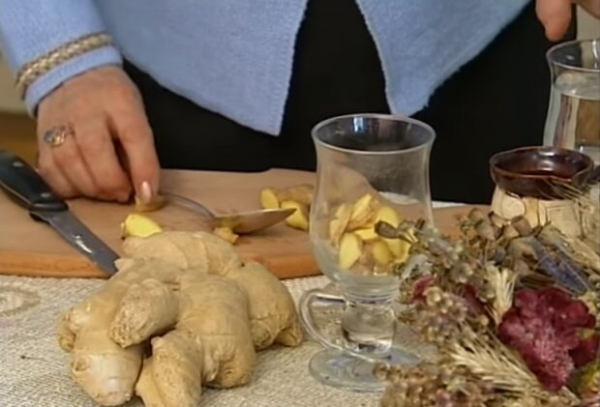 Обычный имбирный чай поможет избежать песка в почках: элементарный рецепт, который подарит здоровье Обычный имбирный чай поможет избежать песка в почках: элементарный рецепт, который подарит здоровье