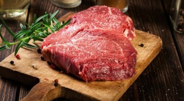 Гемоглобин поднимется и без мяса: какие продукты богаты железом, спасительные рецепты