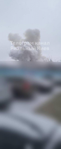 В Киеве прогремели мощные взрывы, над городом дым: что известно на данный момент
