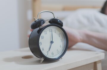 Последний перевод стрелок: когда Украины перейдет на зимнее время в 2024 году Последний перевод стрелок: когда Украины перейдет на зимнее время в 2024 году
