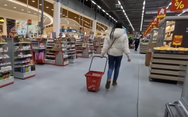 Auchan закрывает свои супермаркеты: все по одной причине Auchan закрывает свои супермаркеты: все по одной причине
