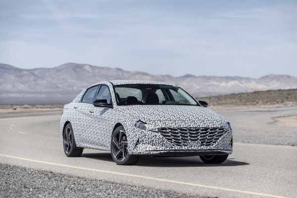 
Для Hyundai Elantra готовят спортивную версию N Line
 