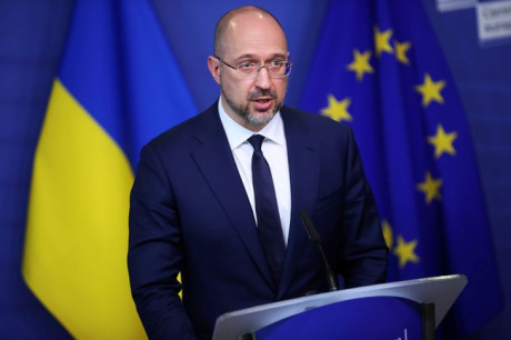 Зеленский создает ответное давление для того, чтобы Украина получила реальные перспективы участия в НАТО, - Шмигаль Зеленский создает ответное давление для того, чтобы Украина получила реальные перспективы участия в НАТО, - Шмигаль