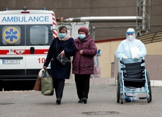 В Украине уже выздоровел первый зараженный COVID-штаммом "Омикрон"
В Украине уже выздоровел первый зараженный COVID-штаммом "Омикрон"