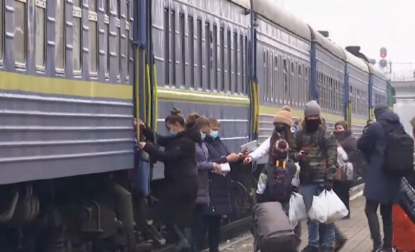 В "Укрзализныци" заикнулись о подорожании билетов &mdash; но и пожаловаться можно будет прямо в вагоне