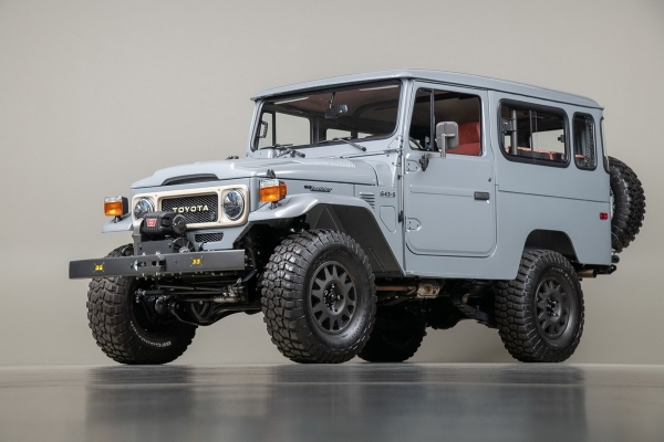 
36-летний Land Cruiser выглядит круче нового
 
