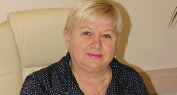 Ректор одного из ВУЗов сама назначила себя на работу, но суд ей ничего не сделал: что не так с этим делом