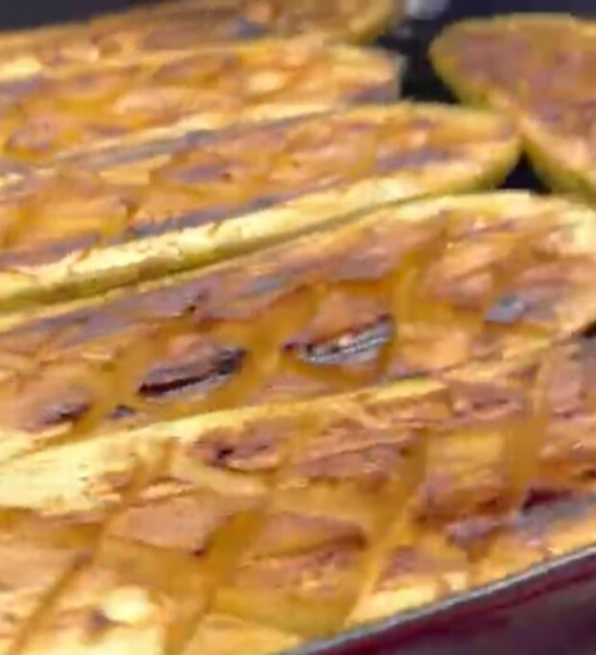 Жаренные кабачки вкуснее мяса, никто не поверит, что это овощи: простой рецепт греческого соуса к ним Жаренные кабачки вкуснее мяса, никто не поверит, что это овощи: простой рецепт греческого соуса к ним