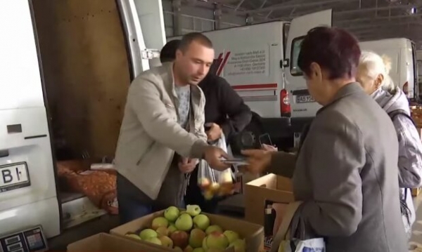 Ценники на украинские огурцы взлетели до небес - о салате и окрошке можно забыть Ценники на украинские огурцы взлетели до небес - о салате и окрошке можно забыть