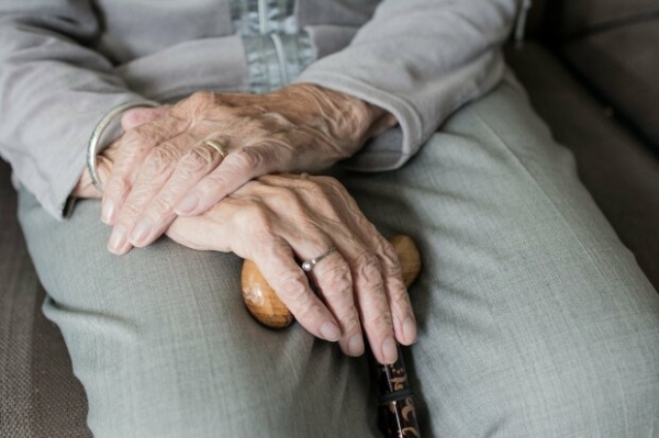 До 100 лет и больше? Сколько жили бы люди, если бы не умирали из-за болезней