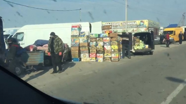 
Продукты тоннами идут на помойку, а клиенты "стучат" на мастеров: как украинский бизнес выживает на карантине
 