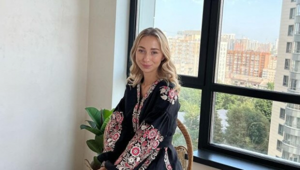 Катя Репяхова призналась, кому больше всего благодарна, но Виктора Павлика не упомянула: "Принял меня так тепло" Катя Репяхова призналась, кому больше всего благодарна, но Виктора Павлика не упомянула: "Принял меня так тепло"