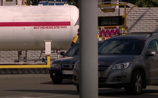 Будем ездить на велосипедах: цены на автогаз исподтишка подбираются к новой психологической отметке