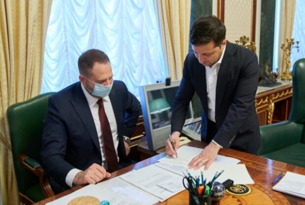 Предупреждение израильского Зеленского о фатуме комика в политике - "На шланге в душевой..." Предупреждение израильского Зеленского о фатуме комика в политике - "На шланге в душевой..."