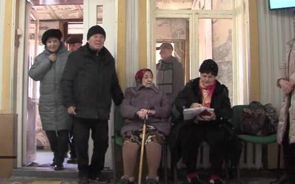 На повышение можно не надеяться: в ПФУ рассказали, кому из работающих пенсионеров не пересчитают выплаты На повышение можно не надеяться: в ПФУ рассказали, кому из работающих пенсионеров не пересчитают выплаты