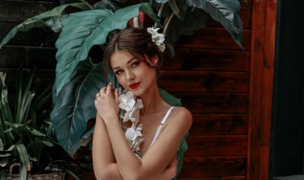 Юля "Зайка" после "свадьбы" решила найти жениха: "Семь шагов" Юля "Зайка" после "свадьбы" решила найти жениха: "Семь шагов"