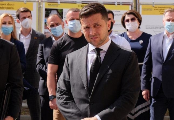 Зеленский рассказал, как удалось освободить задержанных в Беларуси украинцев
Зеленский рассказал, как удалось освободить задержанных в Беларуси украинцев