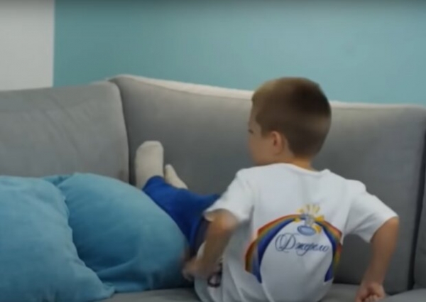Комаровский подсказал родителям, чем занять ребенка и как заставить его успокоиться: подходит даже взрослым Комаровский подсказал родителям, чем занять ребенка и как заставить его успокоиться: подходит даже взрослым