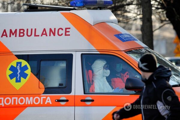 На Буковине произошла вспышка COVID-19: десятки новых зараженных
На Буковине произошла вспышка COVID-19: десятки новых зараженных