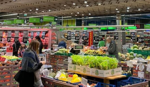 Подсолнечное масло, хлеб и мясо: в Украине замедляется рост цен на продукты, но не все так радужно