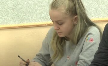 Тревога на уроке: родителям сделали предупреждение Тревога на уроке: родителям сделали предупреждение