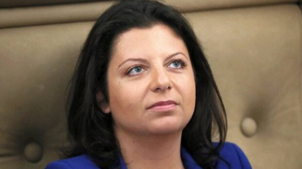 Пропагандистка Симоньян показала свою мерзкую сущность: делит награбленное, как крысиха Пропагандистка Симоньян показала свою мерзкую сущность: делит награбленное, как крысиха