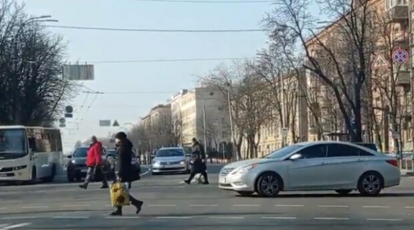 Прогноз погоды на воскресенье 28 марта: весеннее настроение украинцам испортят дожди Прогноз погоды на воскресенье 28 марта: весеннее настроение украинцам испортят дожди