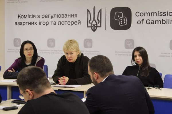 Главу КРАИЛ Ивана Рудого подозревают в коррупции: "Им заносят сотни миллионов" Главу КРАИЛ Ивана Рудого подозревают в коррупции: "Им заносят сотни миллионов"