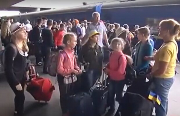 В Украине хотят открыть двери для детей мигрантов и тех, кто принесет "копеечку": на случай, если выберут нас, а не Польшу