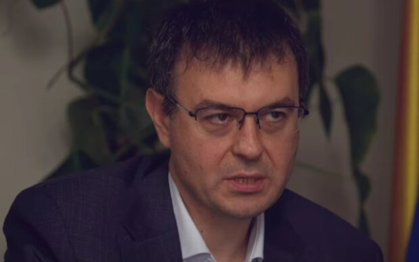 Ведро, ставок и колодезь: Гетманцев дал советы, как выживать в жару без света Ведро, ставок и колодезь: Гетманцев дал советы, как выживать в жару без света