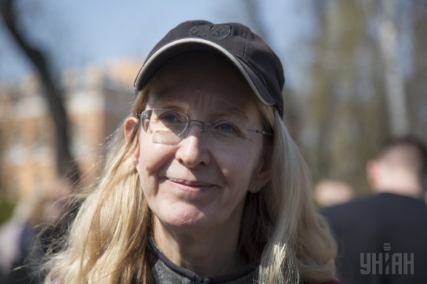 Супрун рассказала, как правильно носить маску во избежание заражения COVID-19
Супрун рассказала, как правильно носить маску во избежание заражения COVID-19