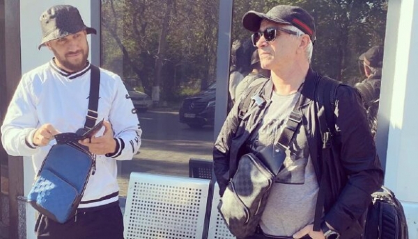 Василий Ломаченко наплевал на декоммунизацию и отметил 9 мая: "Спасибо деду" Василий Ломаченко наплевал на декоммунизацию и отметил 9 мая: "Спасибо деду"