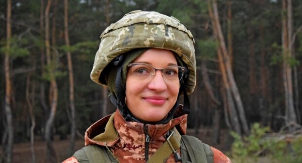 Отважная Юлия прошла путь от медика до командира на Донбассе, исполнив свою мечту: "Мне трудно" Отважная Юлия прошла путь от медика до командира на Донбассе, исполнив свою мечту: "Мне трудно"