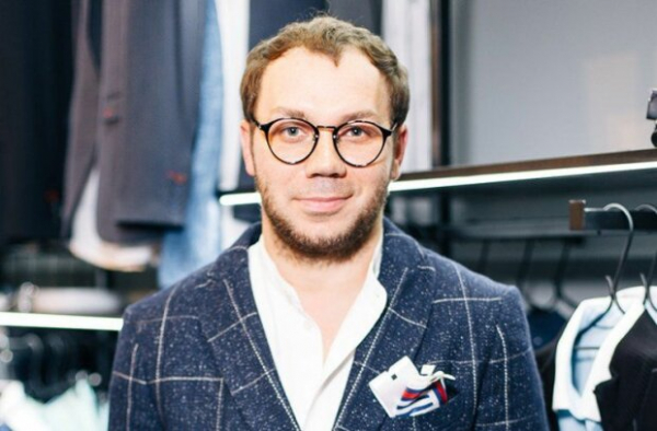 Какие сапоги будут в тренде зимой 2023 года: дизайнер Андре Тан показал актуальные модели Какие сапоги будут в тренде зимой 2023 года: дизайнер Андре Тан показал актуальные модели