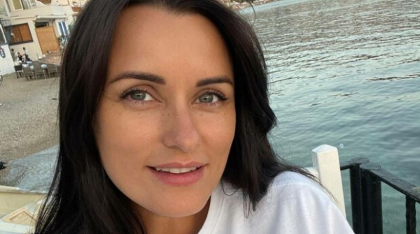 Звезда "МастерШеф" Лиза Глинская вышла замуж за своего избранника: "Несмотря на дождь и войну" Звезда "МастерШеф" Лиза Глинская вышла замуж за своего избранника: "Несмотря на дождь и войну"